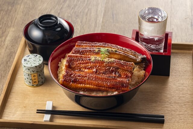 鰻丼はダイエットでは避けるべき
